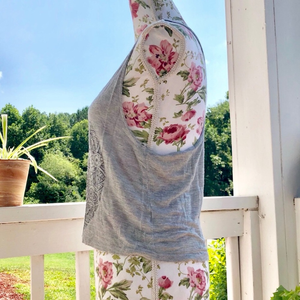 Grey Tank Top - Picture 4 of 5